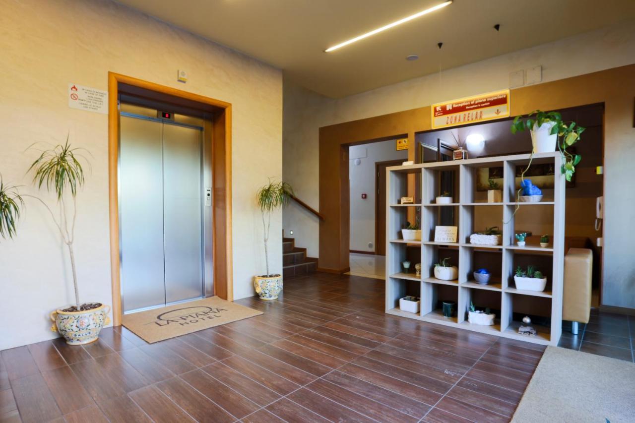 La Piana Hotel Tito エクステリア 写真