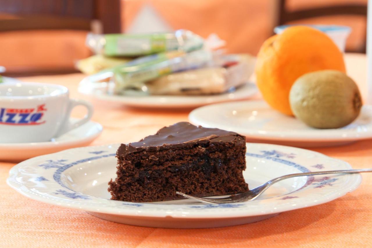 La Piana Hotel Tito エクステリア 写真