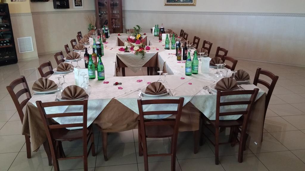 La Piana Hotel Tito エクステリア 写真