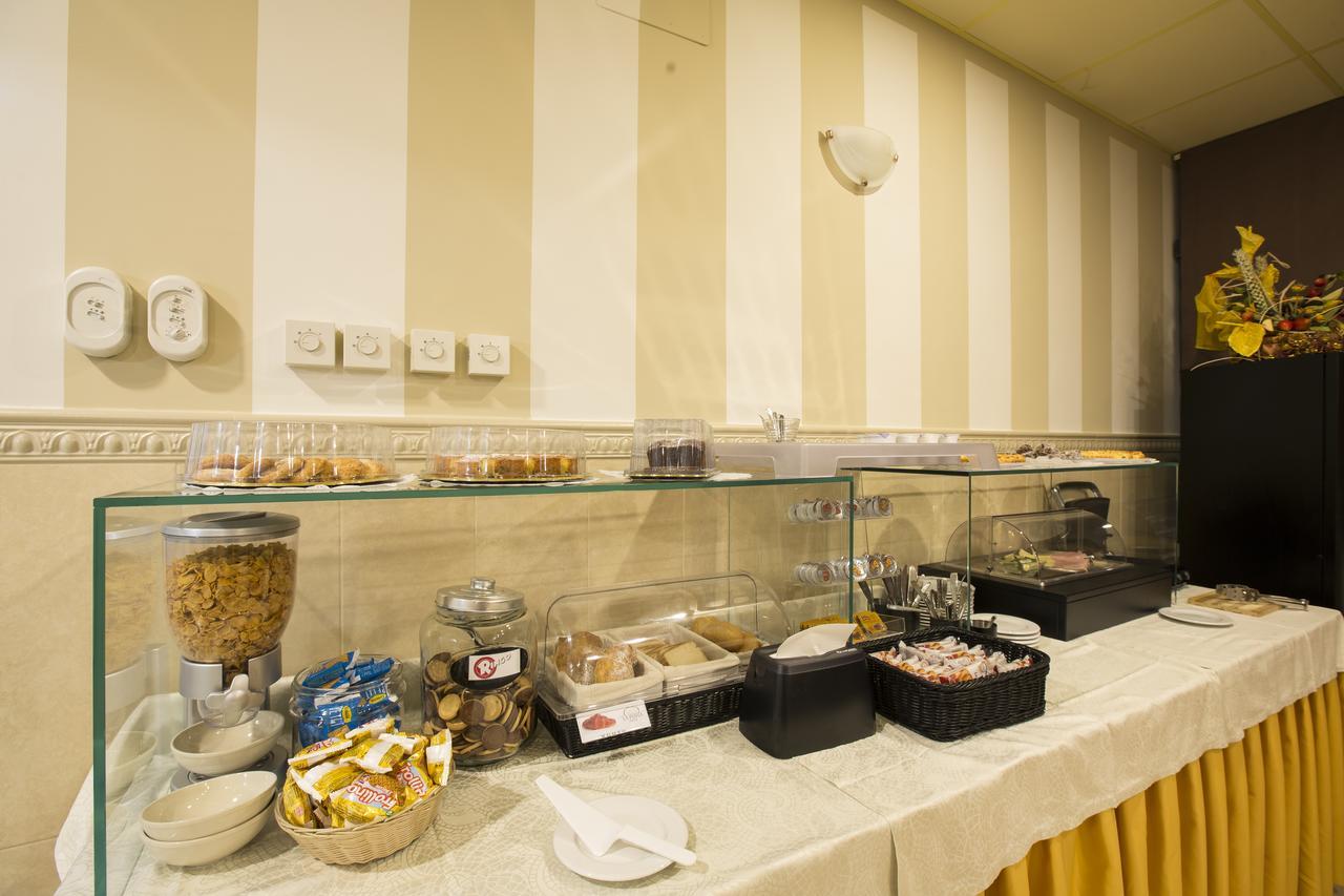 La Piana Hotel Tito エクステリア 写真