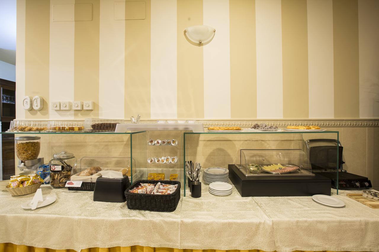 La Piana Hotel Tito エクステリア 写真