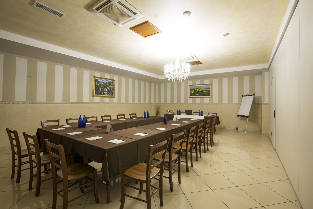 La Piana Hotel Tito エクステリア 写真